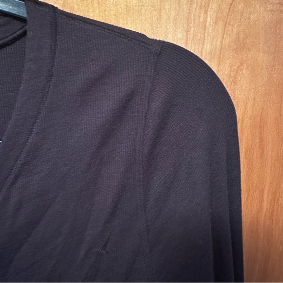 Lululemon Cinch Crop Top Size 6 - Picture 3 of 4